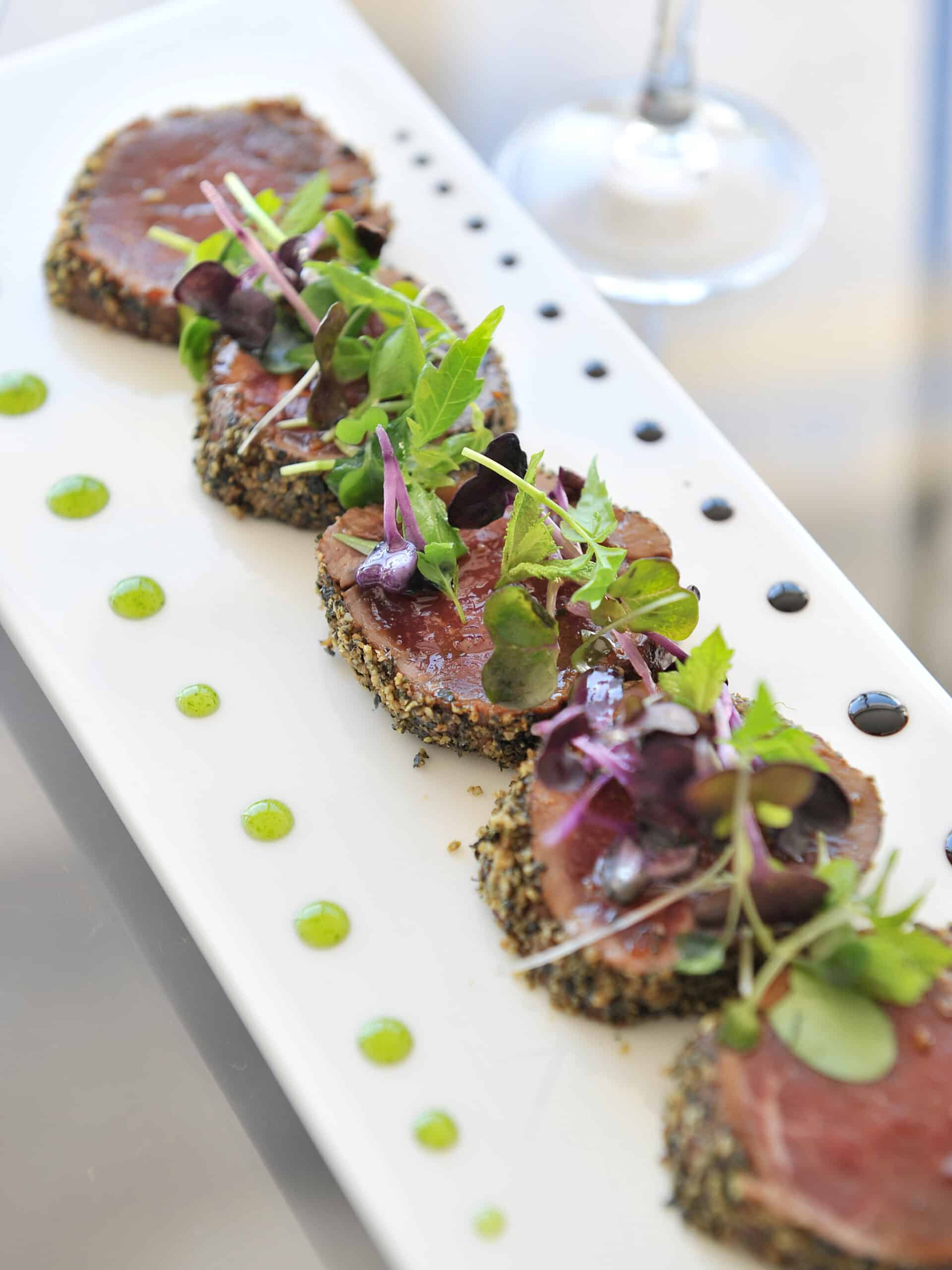 Tataki de taureau menthe-sésame